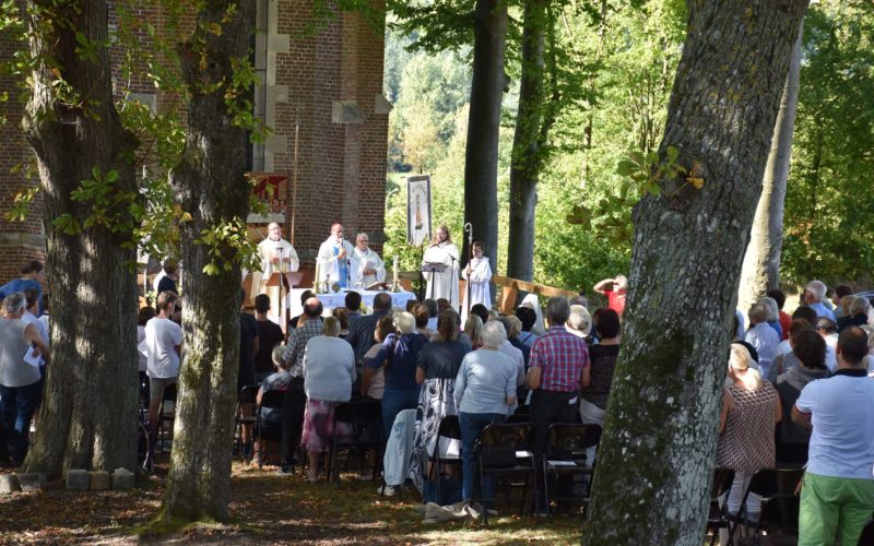Jour de fête dans la paroisse du Pays de Guise - Notre-Dame de la Salette